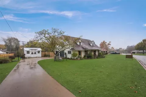 505 Rolling Hills Dr, Midlothian, TX 76065