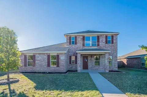 724 Skyflower Dr, Desoto, TX 75115