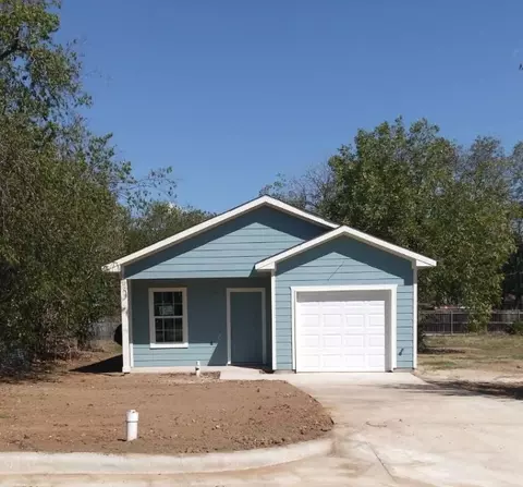 1405 SE Martin Luther King Jr St, Mineral Wells, TX 76067