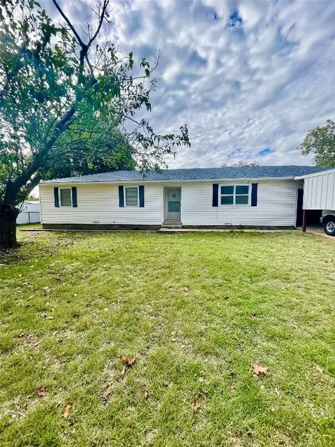 406 Kennedy St, Clyde, TX 79510