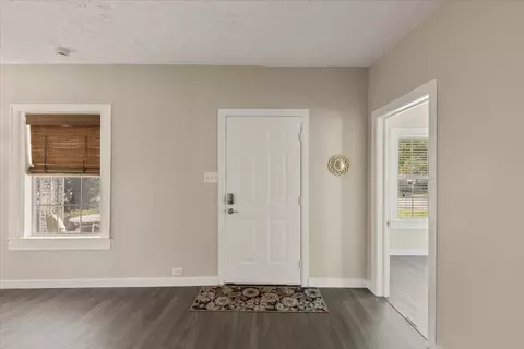 104 E 2nd St, Cleburne, TX 76031 photo 4
