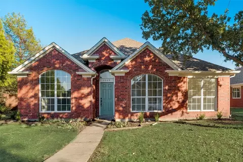 1269 Winston Dr, Lewisville, TX 75077