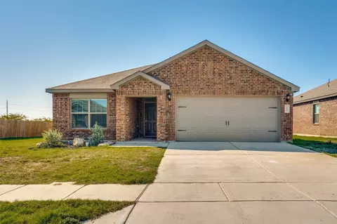 172 Cattlemans Creek Rd W, Newark, TX 76071