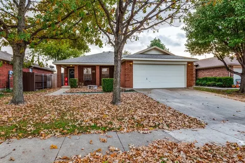 1042 Port Isabel Dr, Little Elm, TX 75068