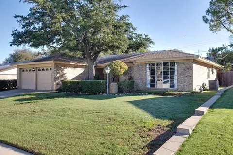 2124 Mountainview Dr, Hurst, TX 76054
