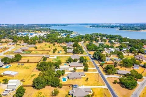 11195 Eustace Dr, Azle, TX 76020