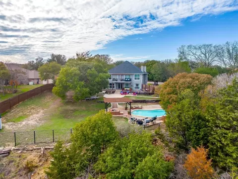 230 Hidden Acres Ln, Weatherford, TX 76087