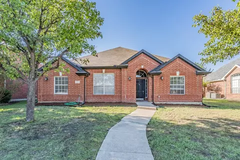 3813 Harrison Dr, Carrollton, TX 75010