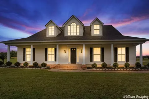 244 Edgewood Dr, Frierson, LA 71027