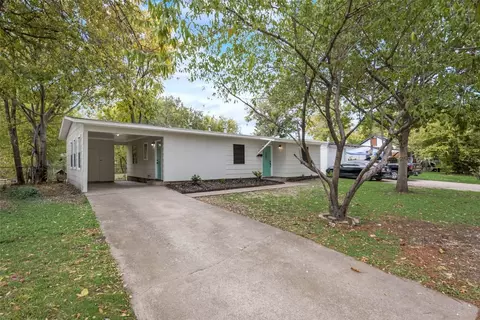 1017 Grande Dr, Mesquite, TX 75149