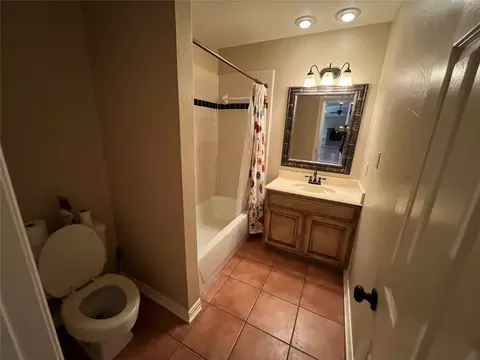 428 E Ash Ln, Euless, TX 76039 photo 10