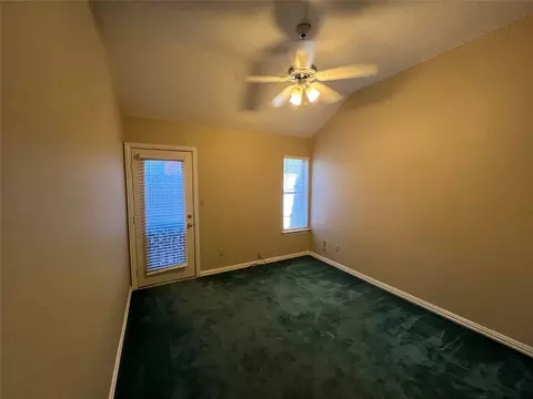 428 E Ash Ln, Euless, TX 76039 photo 11