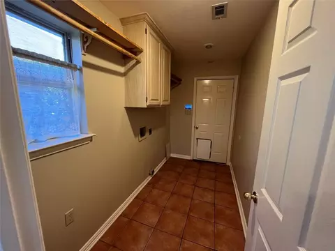 428 E Ash Ln, Euless, TX 76039 photo 15