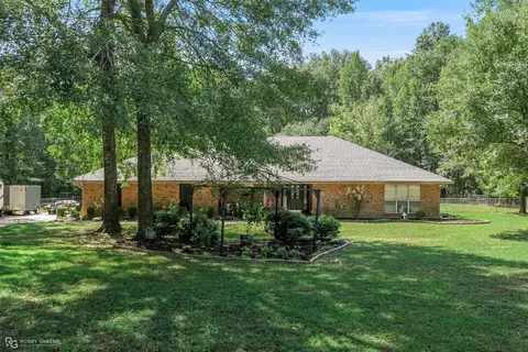 8365 Odom Rd, Greenwood, LA 71033