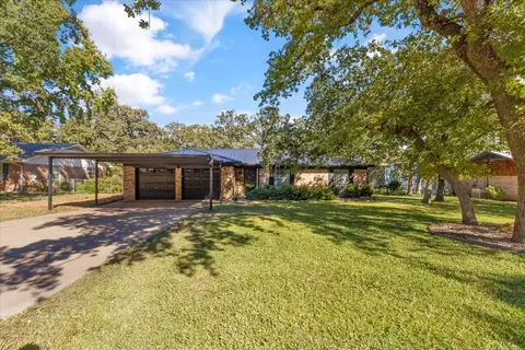 2607 Royal Ln, Granbury, TX 76049