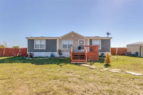 6012 Black Springs Ln, Joshua, TX 76058