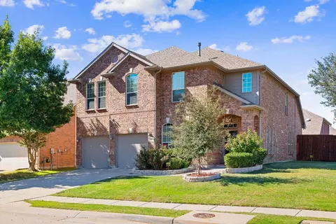 656 Lake City Dr, Lewisville, TX 75056