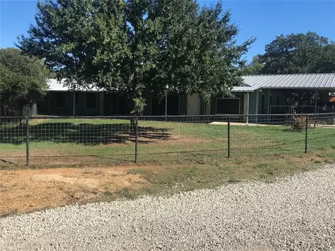 535 Maddux Rd, Weatherford, TX 76088