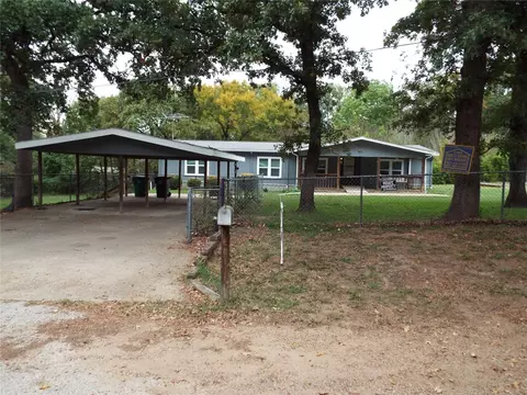 425 Pine St, Kemp, TX 75143