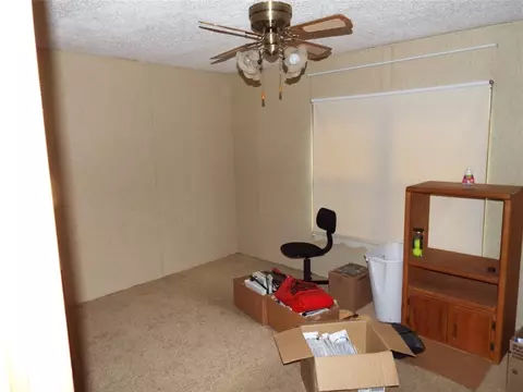 425 Pine St, Kemp, TX 75143 photo 4