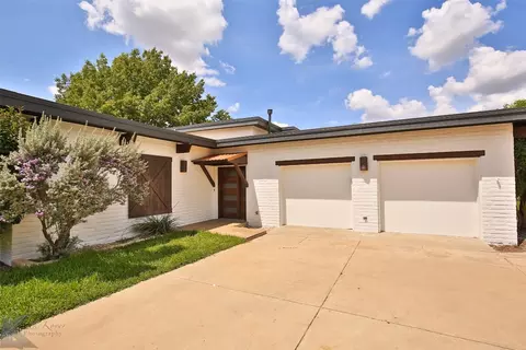 18 Fairway Oaks Blvd, Abilene, TX 79606