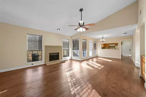 1316 Maplewood Dr, Lewisville, TX 75067