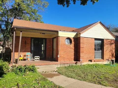 4105 Hampshire Blvd, Fort Worth, TX 76103
