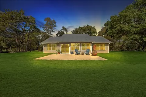 39 Poage Rd, Whitewright, TX 75491
