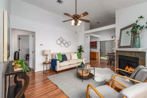 936 Sylvan Creek Dr, Lewisville, TX 75067