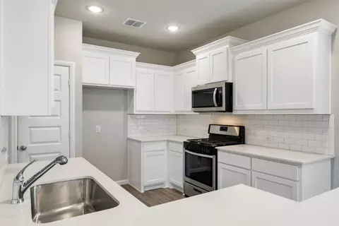 2833 Foxwood St, Celina, TX 75009