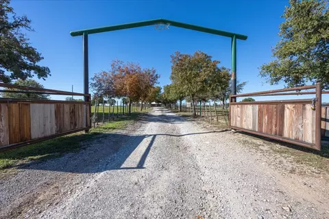 569 County Road 378, Stephenville, TX 76401