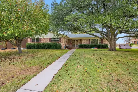 2901 N Ricketts St, Sherman, TX 75092
