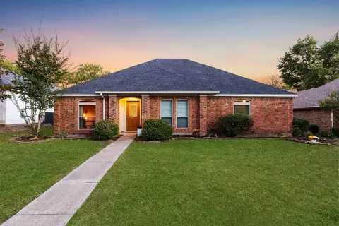 8616 Westfield Dr, Dallas, TX 75243