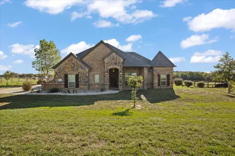 116 Spring Meadow Dr, Springtown, TX 76082 photo 2