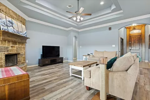 116 Spring Meadow Dr, Springtown, TX 76082 photo 6