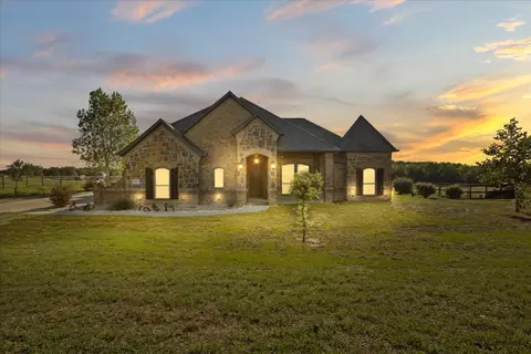 116 Spring Meadow Dr, Springtown, TX 76082