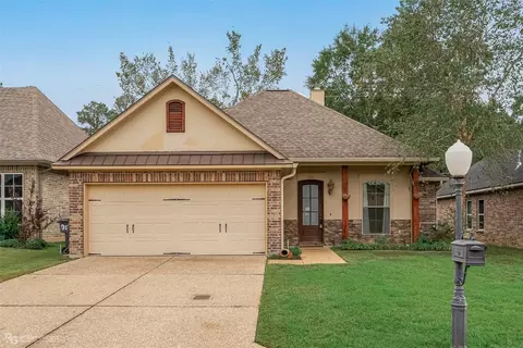 359 Mousse Ruelle Dr, Shreveport, LA 71106