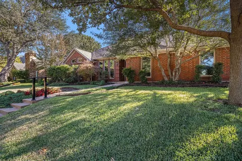2048 Brabant Dr, Plano, TX 75025