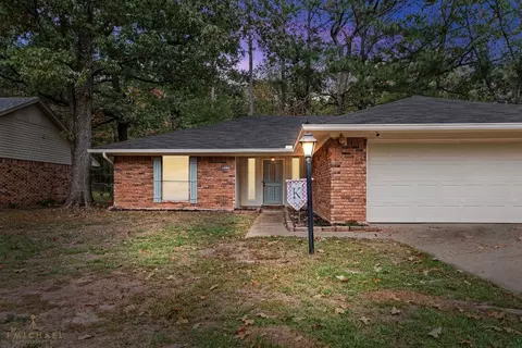214 Chimney Ln, Haughton, LA 71037