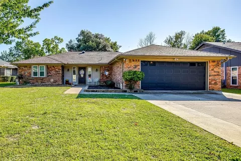 1012 Westminster Ln, Mansfield, TX 76063
