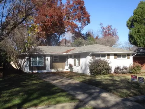 8840 Larchwood Dr, Dallas, TX 75238
