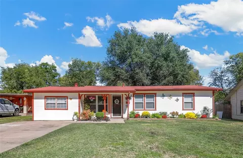 5009 Voncille St, Haltom City, TX 76117
