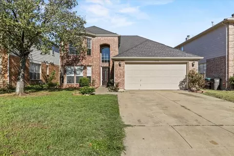 3332 Raleigh Dr, Fort Worth, TX 76123