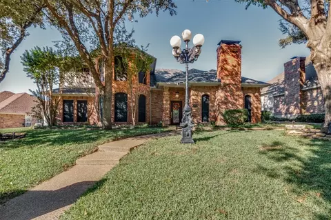 4218 Oak Springs Dr, Arlington, TX 76016