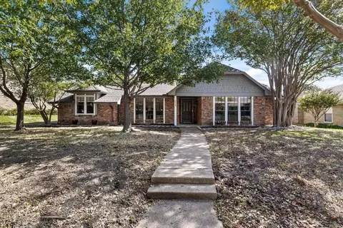 2408 Stone Creek Dr, Plano, TX 75075
