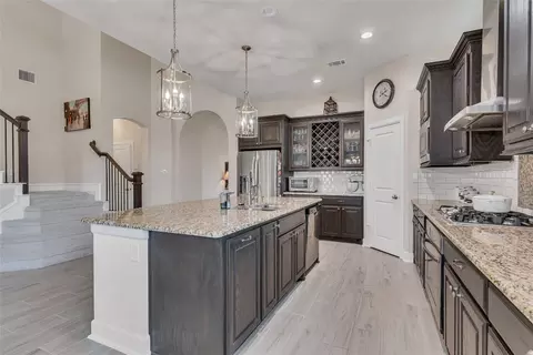6718 Capistrano St, Irving, TX 75039 photo 10