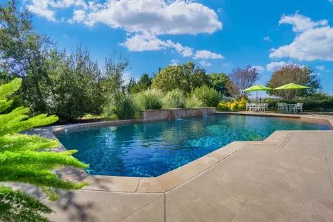 3 Cheshire Ct, Heath, TX 75032
