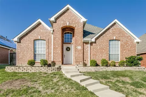 1685 Yellowstone Ave, Lewisville, TX 75077