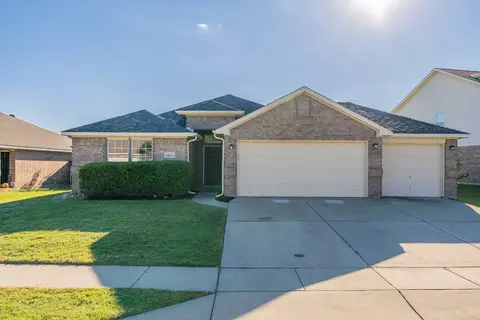 9617 Linton Dr, Fort Worth, TX 76108