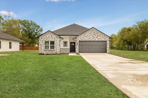 199 N Fulton St, Rice, TX 75155